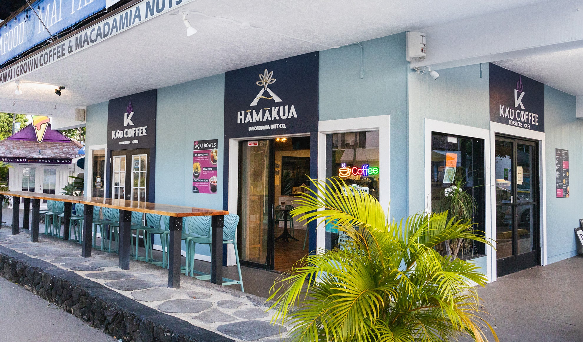 Kaʻū Coffee Roasters Cafe storefront in Kailua-Kona