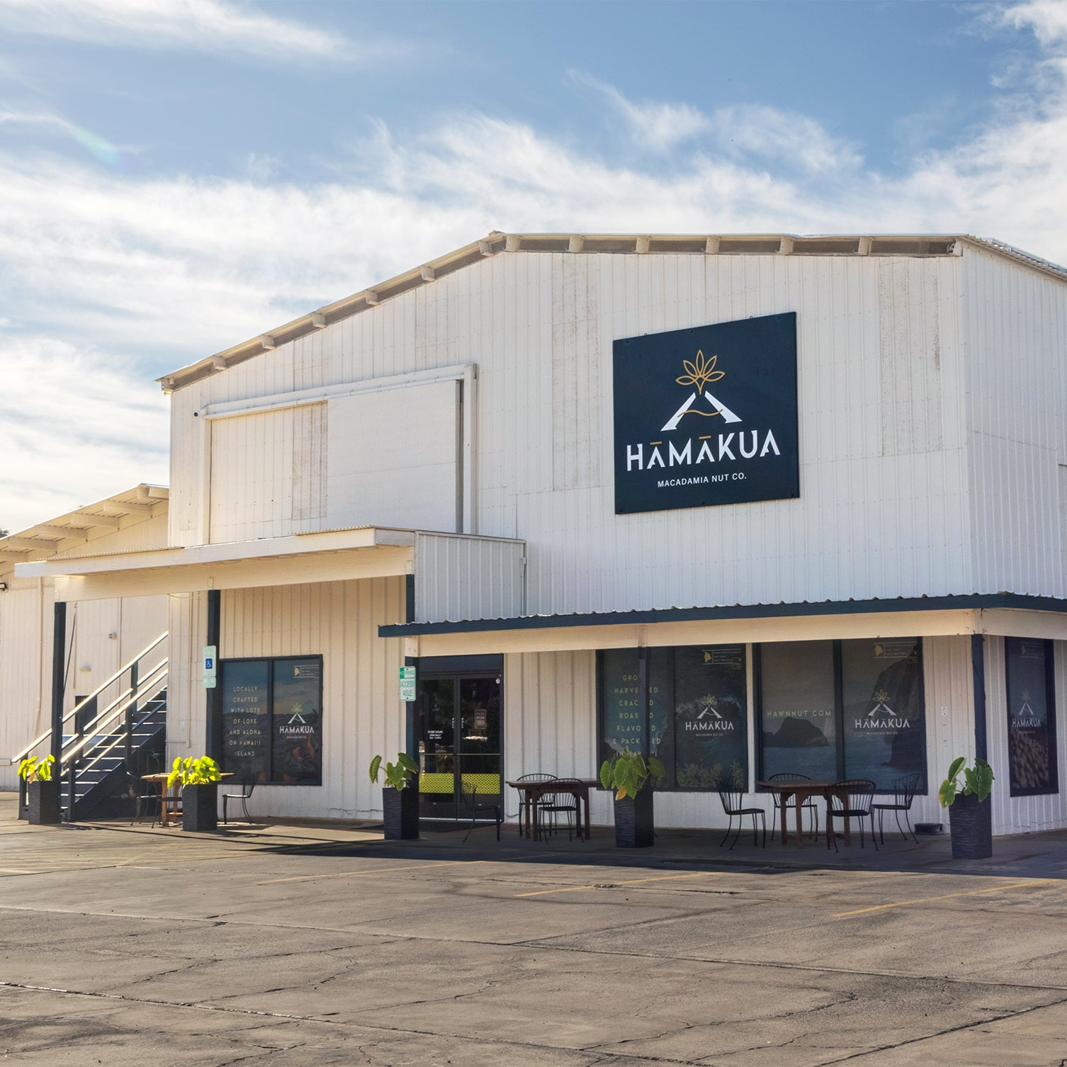 Front of Hāmākua Macadamia Nut Company Visitor Center