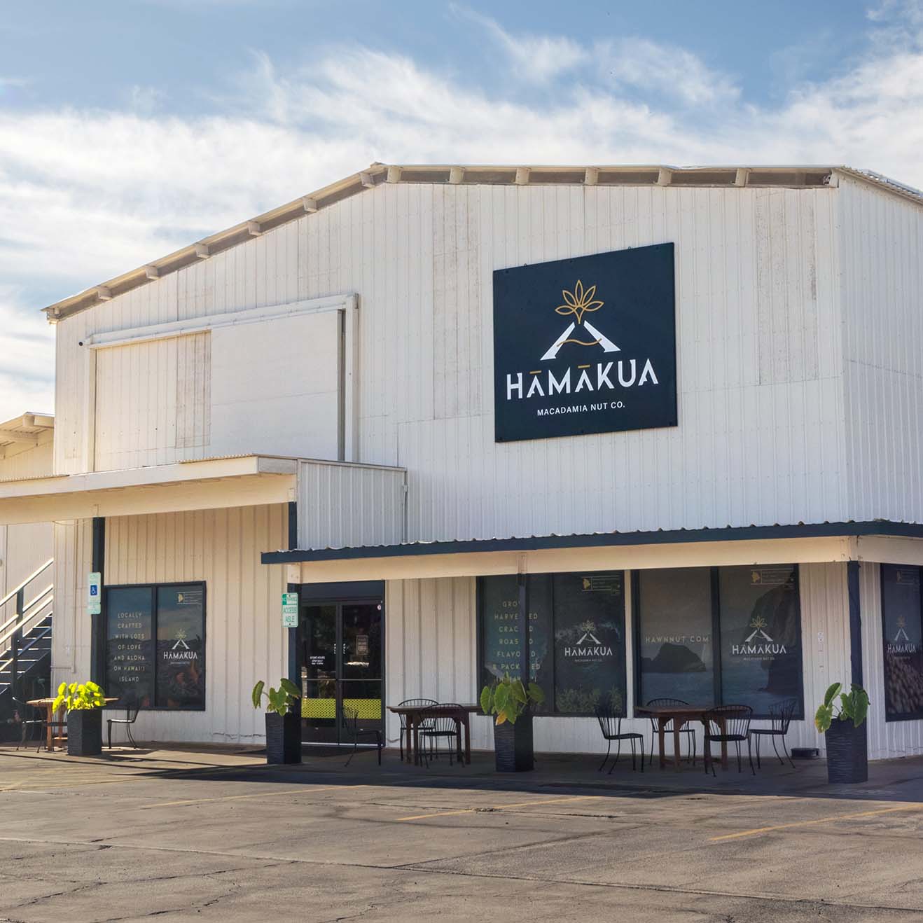 Front of Hāmākua Macadamia Nut Company Visitor Center