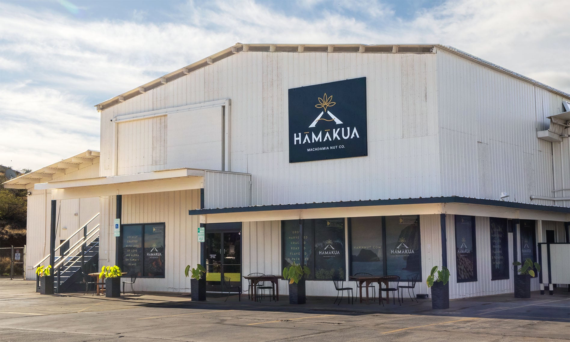 Front of Hāmākua Macadamia Nut Company Visitor Center