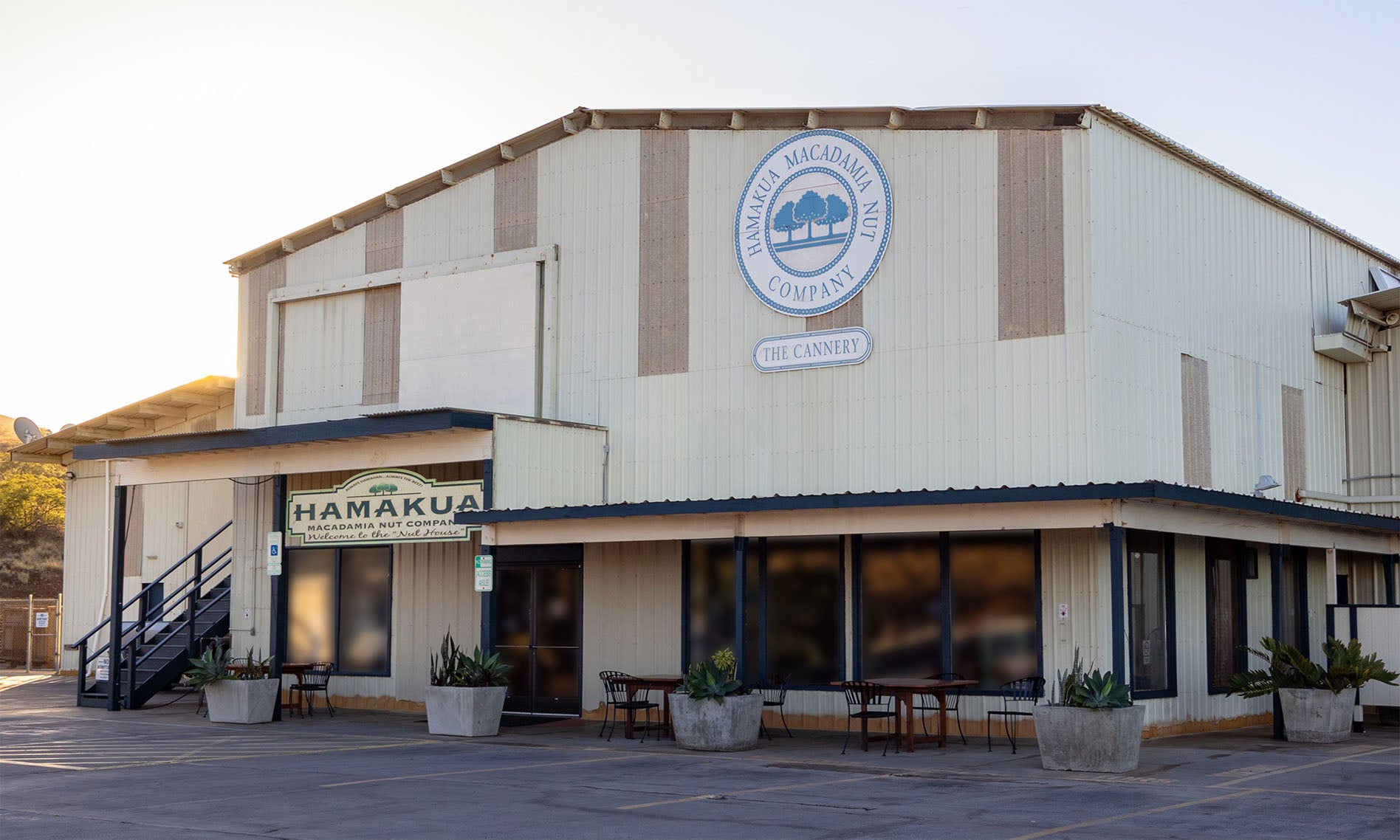 Previous front of Hāmākua Macadamia Nut Company Visitor Center